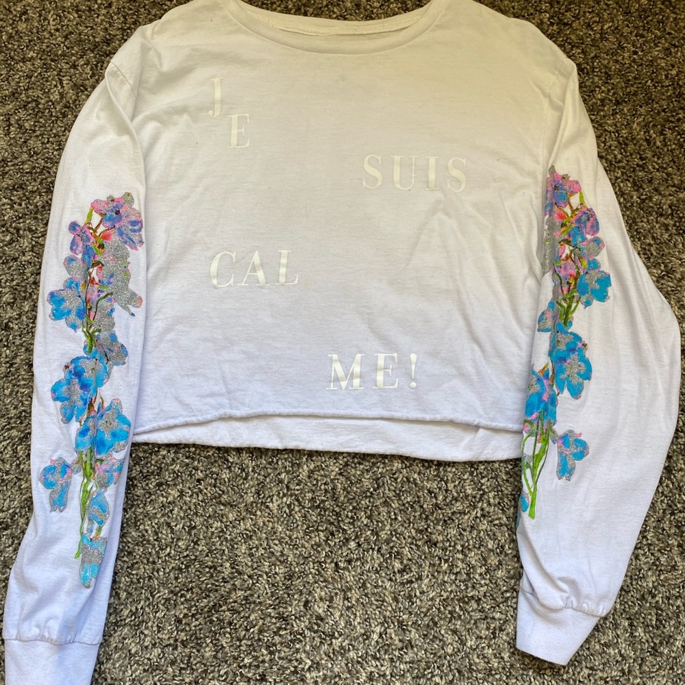 long sleeve cropped shirt